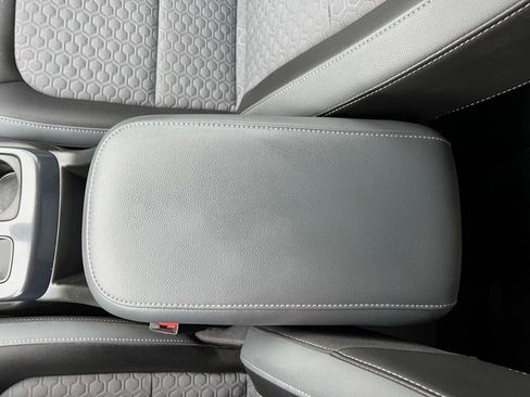 Used 2018 Chevrolet Colorado Z71 image 32