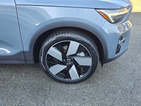 Certified 2023 Volvo C40 P8 Recharge Ultimate image 9