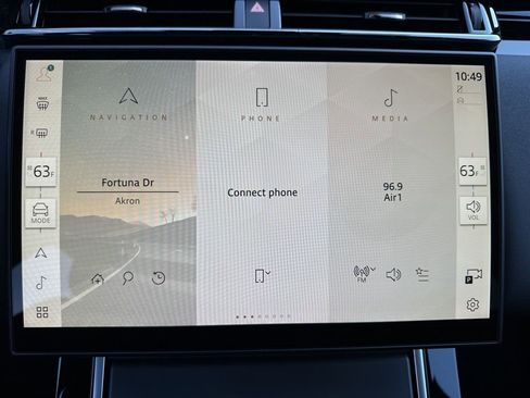 New 2025 Land Rover Range Rover Velar Dynamic SE image 23