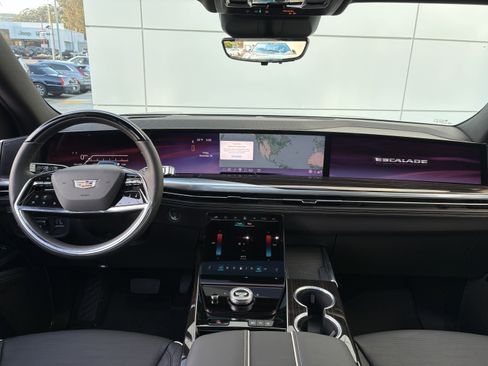 New 2026 Cadillac Escalade Luxury image 23