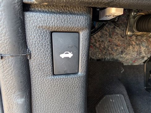 Certified 2024 Honda Accord EX image 22