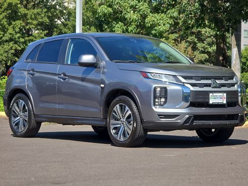 Used 2024 Mitsubishi Outlander Sport ES AWD/4WD image 9