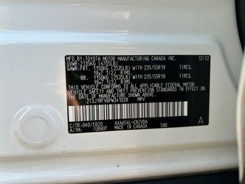 Used 2023 Toyota RAV4 Adventure image 34