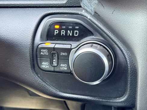 Used 2020 RAM 1500 Big Horn AWD/4WD image 32