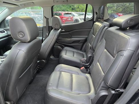 Used 2019 GMC Acadia SLT w/ Black Edition AWD/4WD image 10