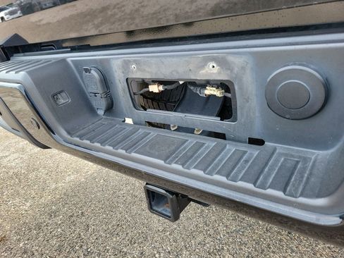 Used 2021 Chevrolet Colorado Z71 image 9