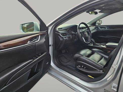 Used 2014 Cadillac XTS Luxury image 18