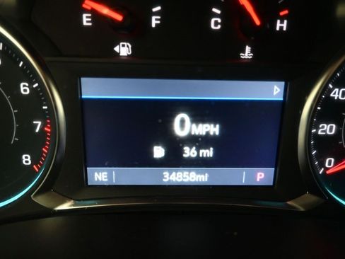 Used 2023 Chevrolet Traverse LT image 14