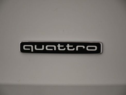 New 2025 Audi Q3 2.0T Premium Plus image 10