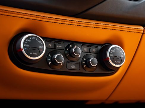 Used 2018 Ferrari 488 GTB image 47