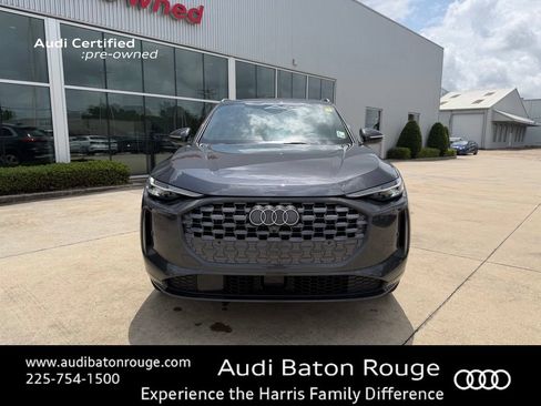 Used 2025 Audi Q5 Premium Plus w/ Premium Plus AWD/4WD image 4