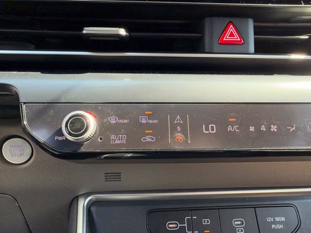 Certified 2026 Kia Carnival FWD image 24