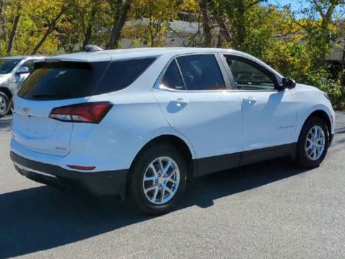 Used 2022 Chevrolet Equinox LT image 8