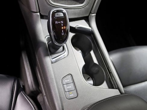 Used 2018 Cadillac XT5 Luxury image 23