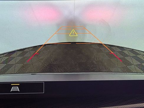 Used 2022 Buick Envision Preferred image 39