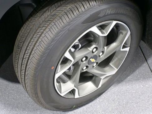 New 2026 Chevrolet Trax LT w/ Driver Confidence Package image 8