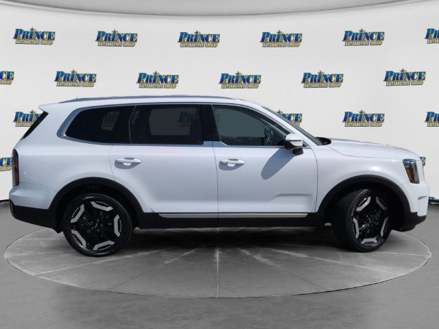 Used 2024 Kia Telluride EX FWD image 4