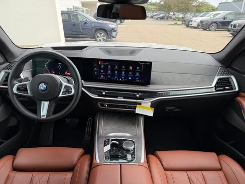 Used 2026 BMW X7 xDrive40i w/ Dynamic Handling Package AWD/4WD image 19