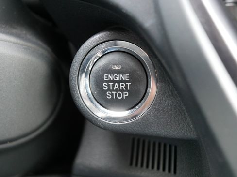 Used 2025 Subaru Forester Premium AWD/4WD image 29