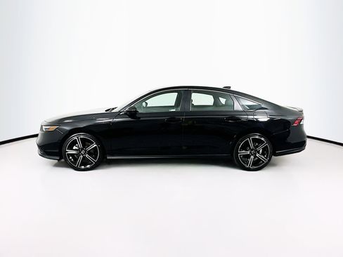 Used 2023 Honda Accord Sport image 4
