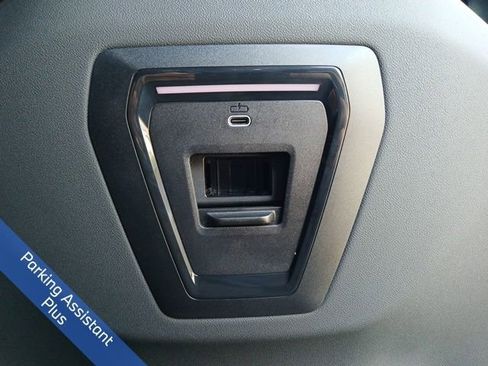 Certified 2025 BMW 530i w/ M Sport Package image 16