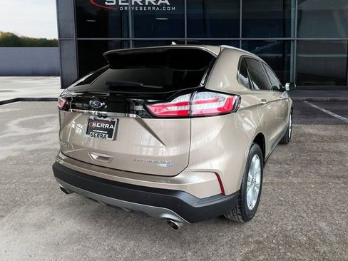 Used 2020 Ford Edge Titanium image 4