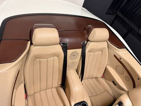 Used 2011 Maserati GranTurismo Convertible image 19