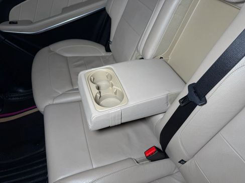 Used 2015 Mercedes-Benz GL 550 4MATIC image 29