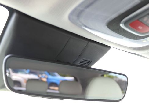 Used 2024 Hyundai Kona Limited FWD image 33