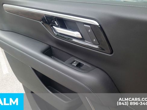 Used 2025 Chevrolet Tahoe LT AWD/4WD image 24