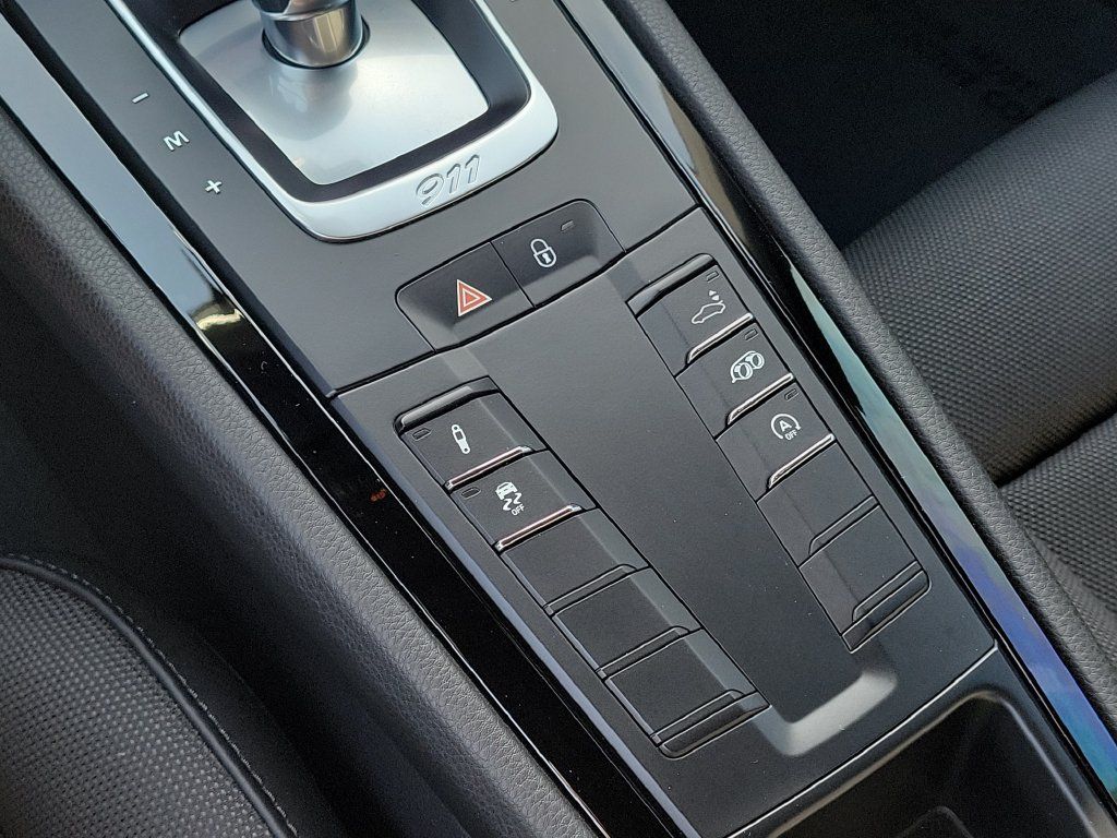Certified 2019 Porsche 911 Carrera T RWD image 34