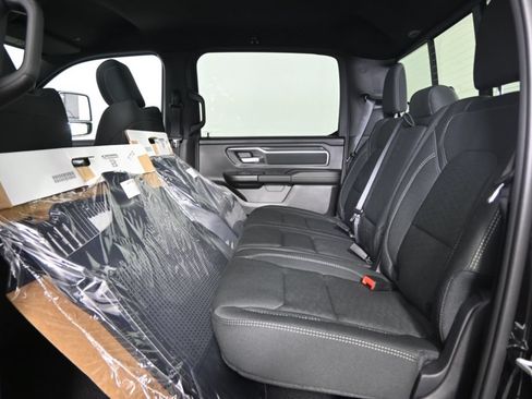 Used 2025 RAM 1500 Big Horn AWD/4WD image 17