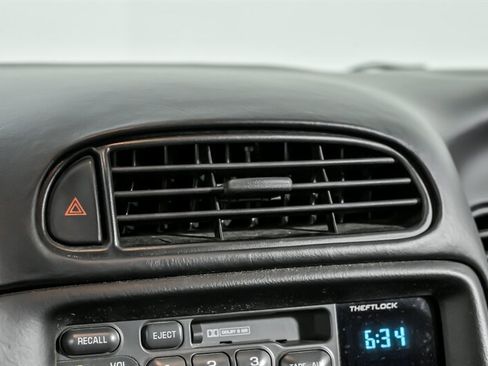 Used 1998 Chevrolet Corvette Convertible image 30