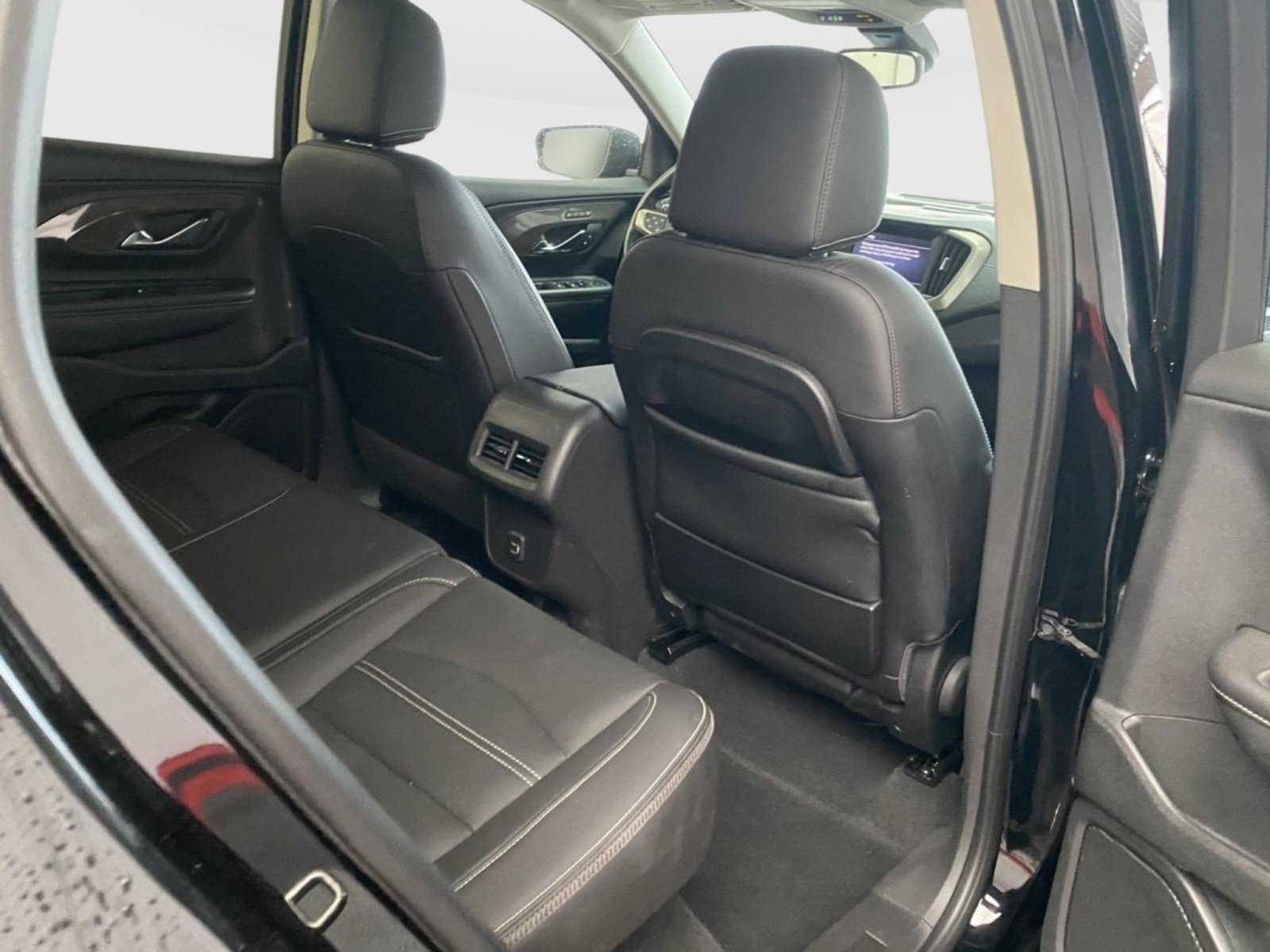 Used 2023 GMC Terrain Denali AWD/4WD image 12