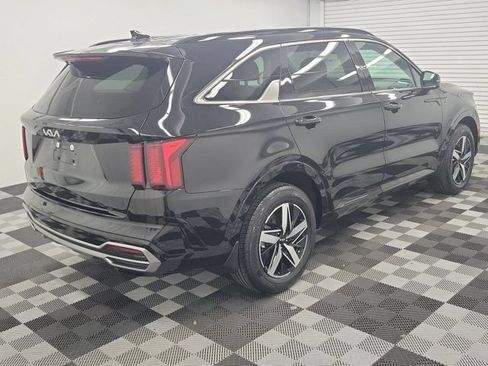 Used 2023 Kia Sorento S FWD image 6