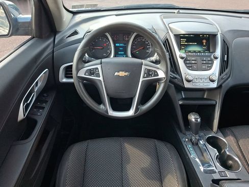 Used 2017 Chevrolet Equinox LT AWD/4WD image 11