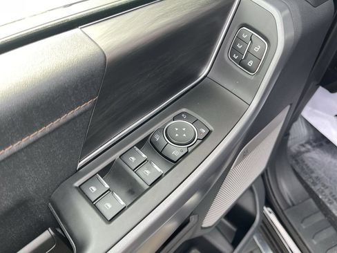 Used 2025 Ford F150 Lariat w/ Equipment Group 501A Mid AWD/4WD image 15