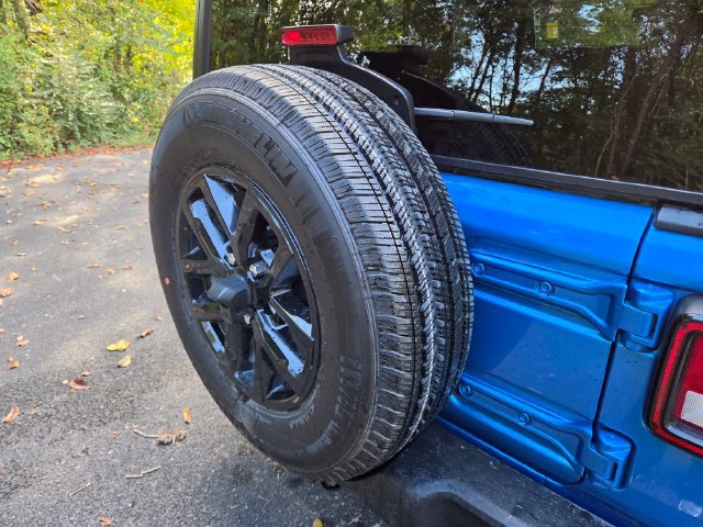 Used 2023 Jeep Wrangler Sport AWD/4WD image 27