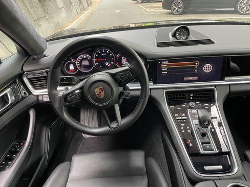 Used 2023 Porsche Panamera GTS AWD/4WD image 7