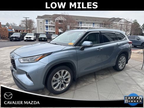 Used 2022 Toyota Highlander Limited image 2
