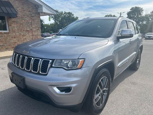 Used 2017 Jeep Grand Cherokee Laredo w/ Quick Order Package 2BE RWD image 1