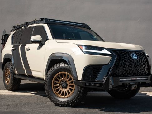 Used 2024 Lexus LX 600 F Sport AWD/4WD image 5