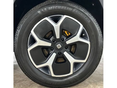 Used 2022 Rivian R1T Adventure AWD/4WD image 11