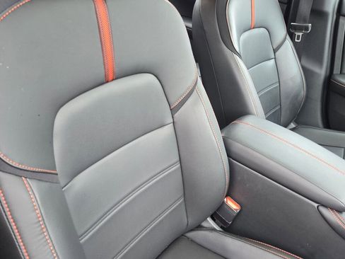 Used 2025 Nissan Sentra SR w/ SR Premium Package image 7