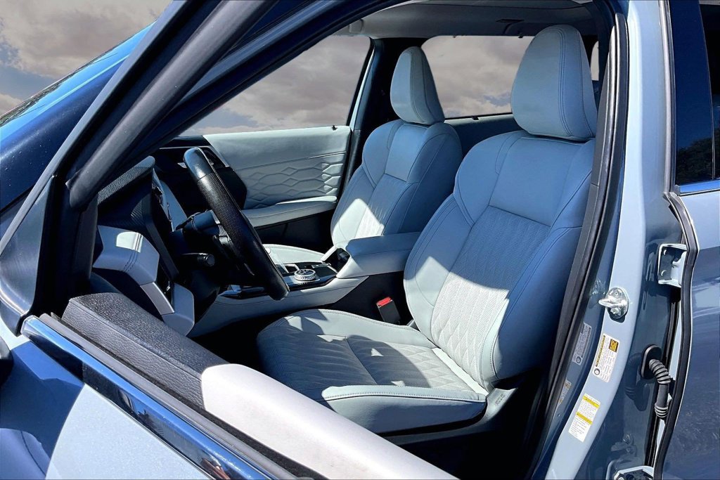 Used 2025 Mitsubishi Outlander SEL FWD image 21