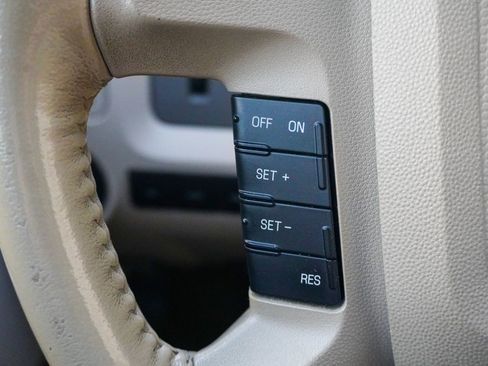 Used 2011 Ford Escape XLT image 32