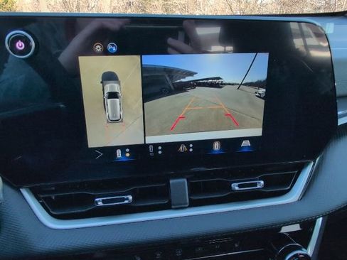 New 2026 Chevrolet Equinox LT w/ Safety and Technology Package FWD image 20