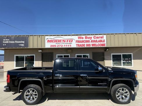 Used 2015 GMC Sierra 1500 SLT w/ SLT Crew Cab Value Package AWD/4WD image 2