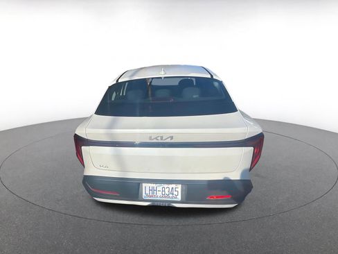 Used 2025 Toyota Corolla LE image 7