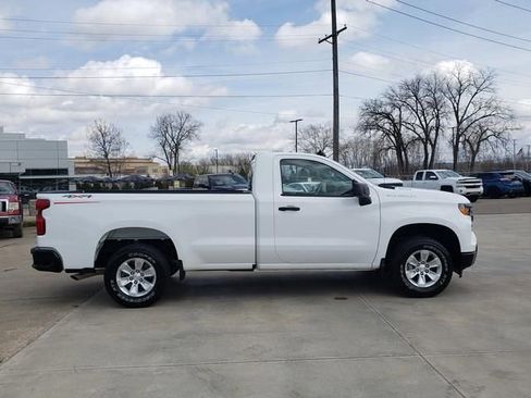Used 2025 Chevrolet Silverado 1500 W/T w/ WT Value Package image 10